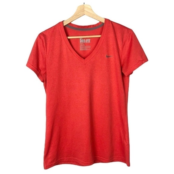Nike Dri-Fit Red V-Neck Short Sleeve Athletic Running Top M - Picture 1 of 4